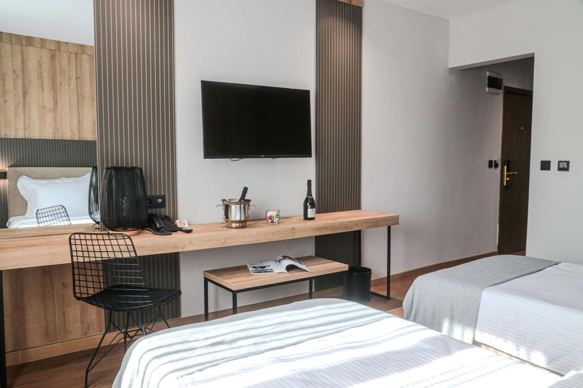 Best Western Plus Lozenetz Hotel Sofia Exterior photo