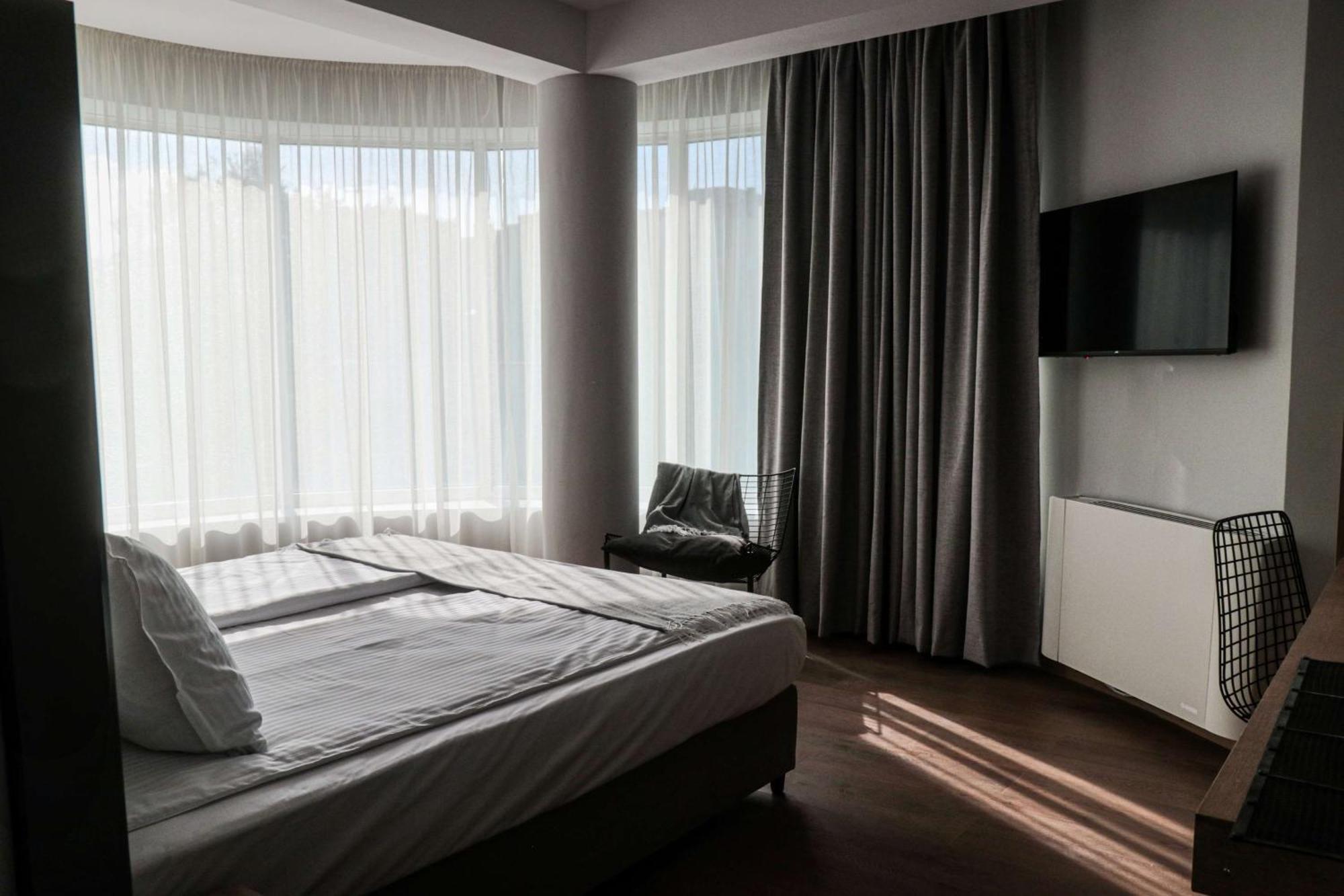 Best Western Plus Lozenetz Hotel Sofia Exterior photo
